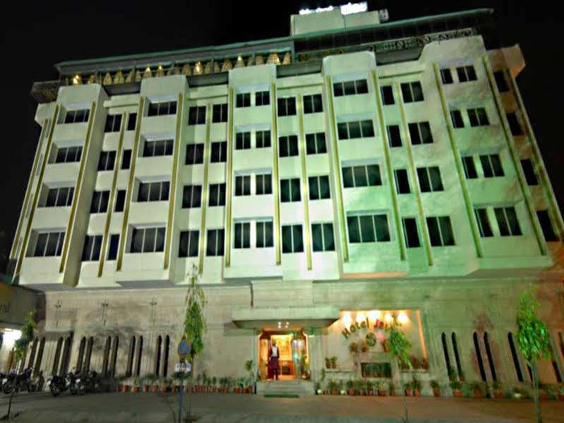 Jaies Hotel Джайпур Екстериор снимка